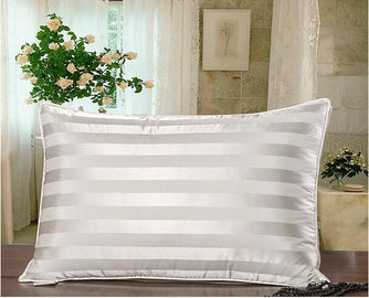 Quliting unten und Feder Pillows Streifen den Baumwolle2cm, der Weiß zeichnet
